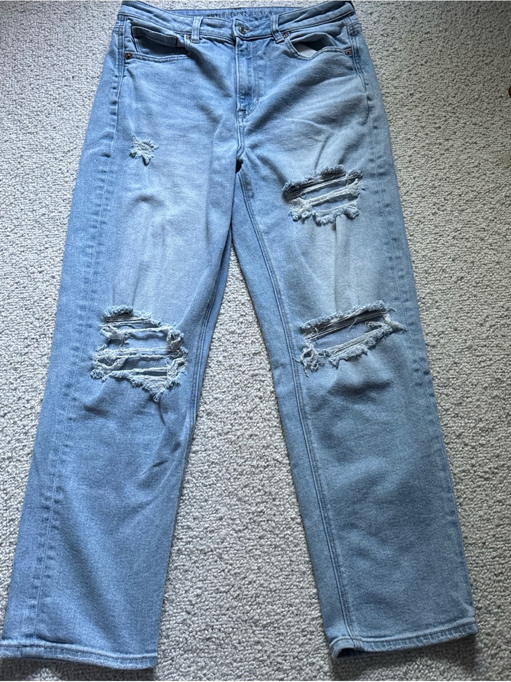 American eagle mom straight Jean Light Blue Distressed Women’s Jeans